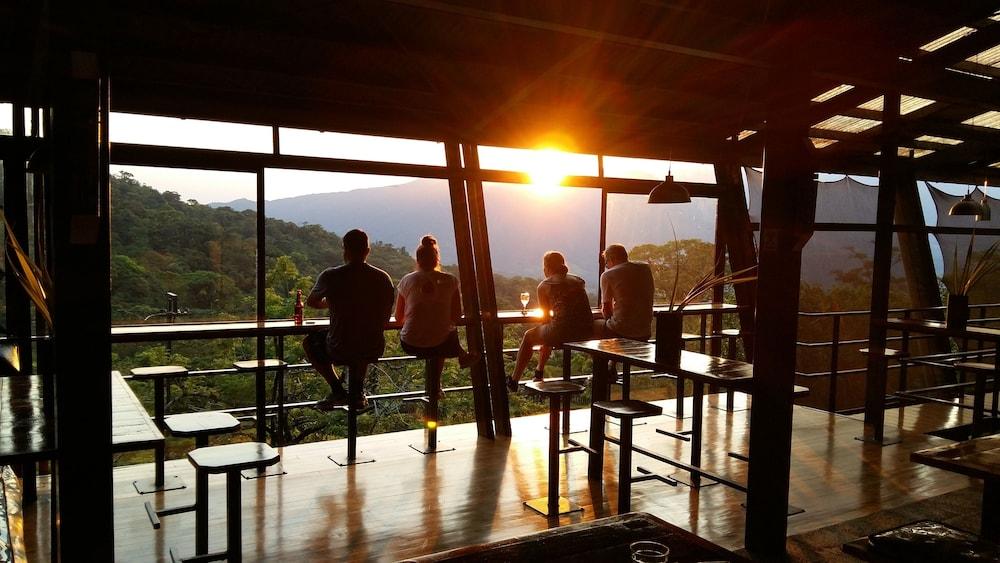 Celeste Mountain Lodge Бихагуа Екстериор снимка